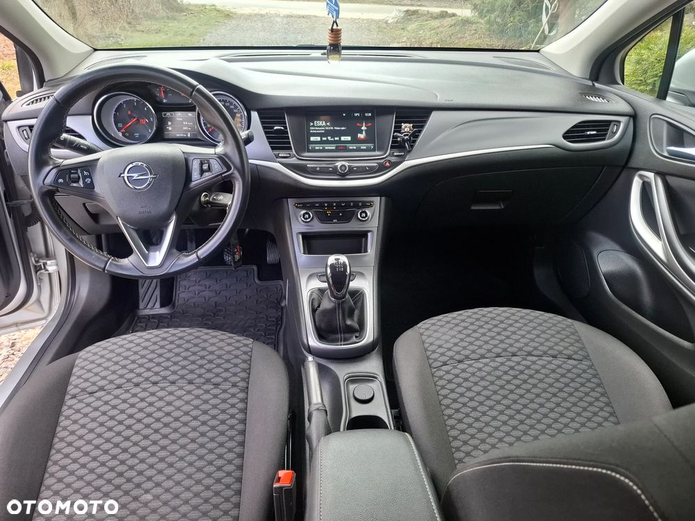 Opel Astra 1.6 CDTI Dynamic - 9