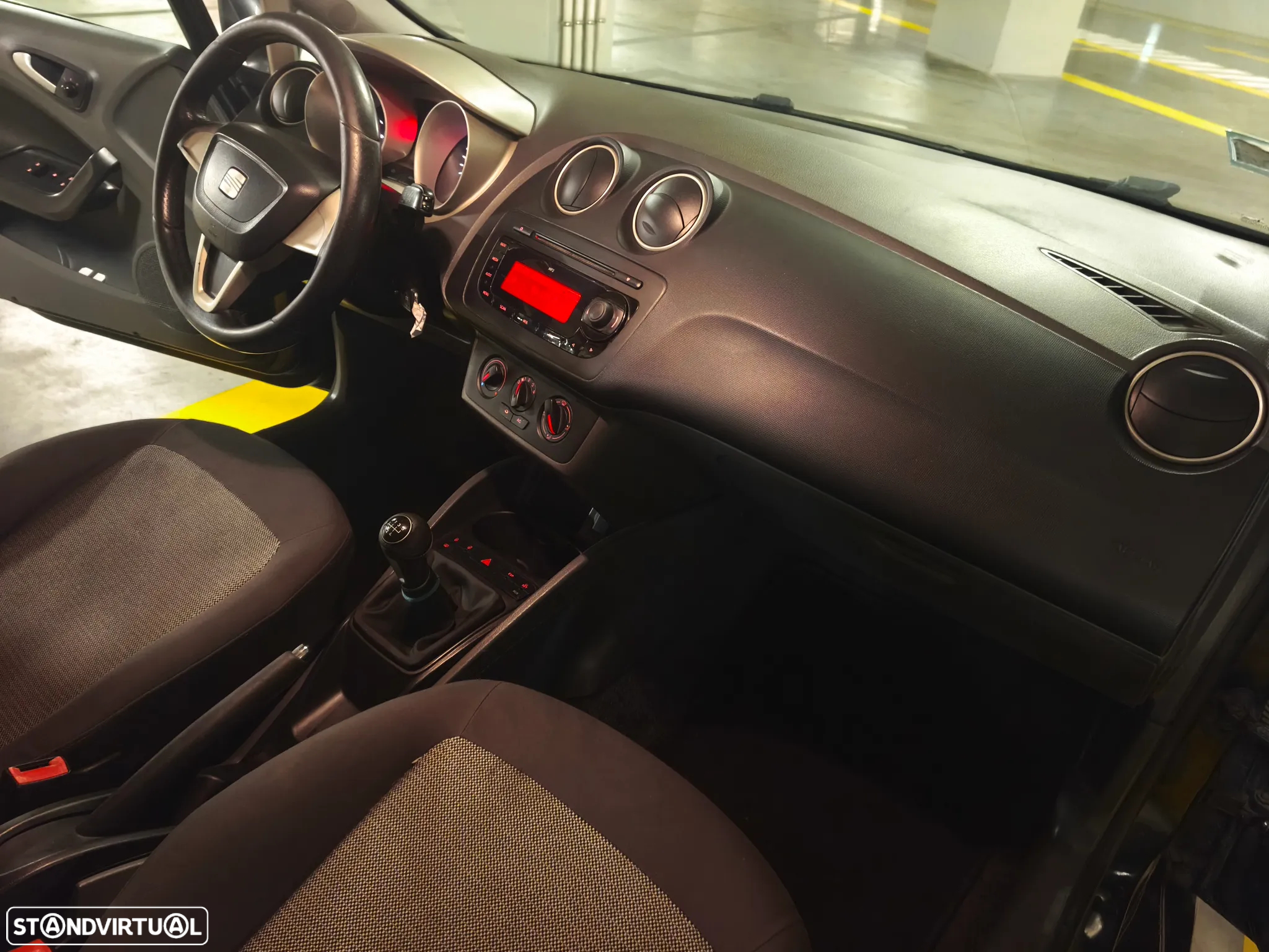 SEAT Ibiza 1.6 TDI Style DPF - 12