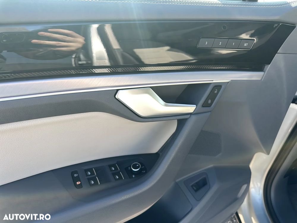 Volkswagen Touareg V6 TDI 4MOTION Elegance - 16