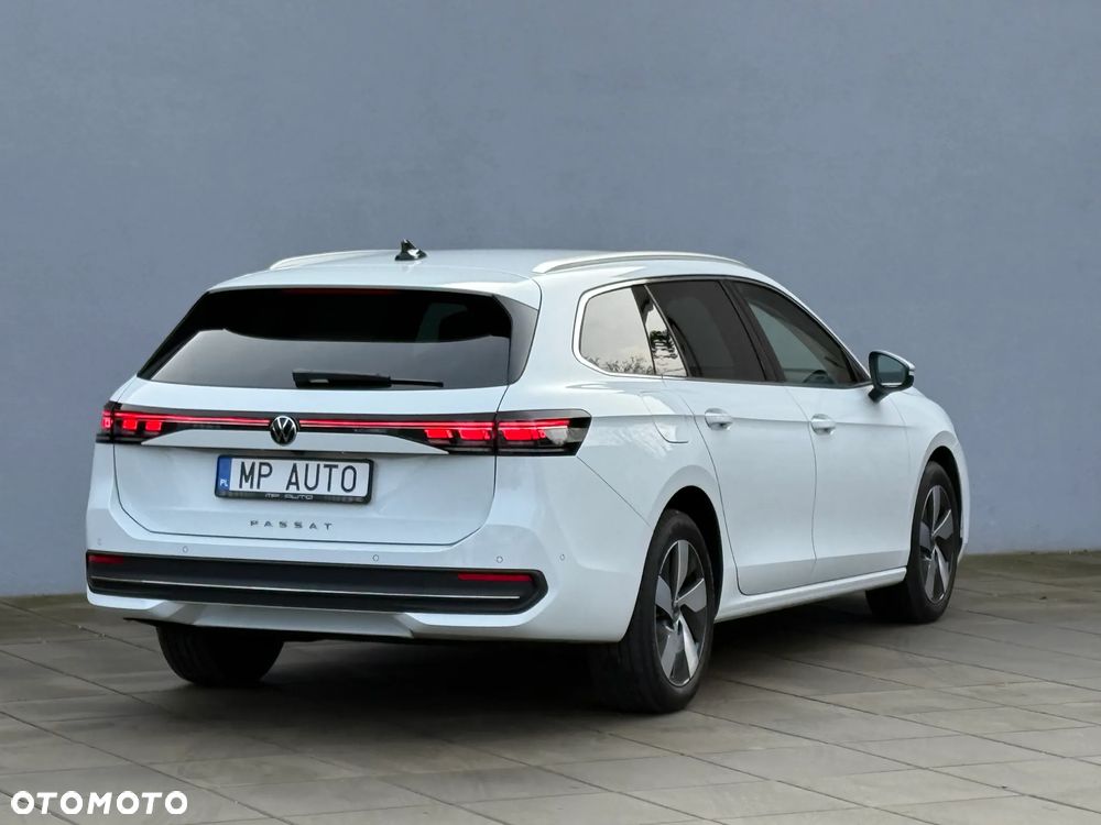 Volkswagen Passat - 6