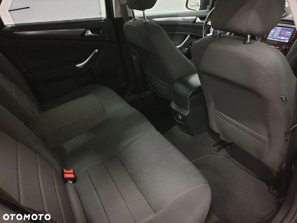 Ford Mondeo SW 2.0 TDCi Titanium - 26