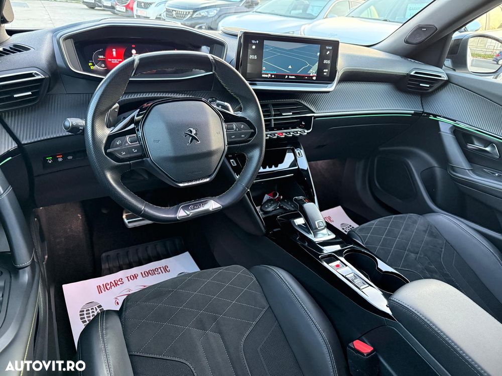 Peugeot 2008 PureTech 130 EAT8 GT Pack - 20