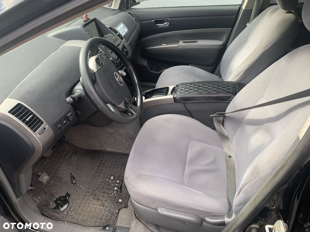 Toyota Prius - 7