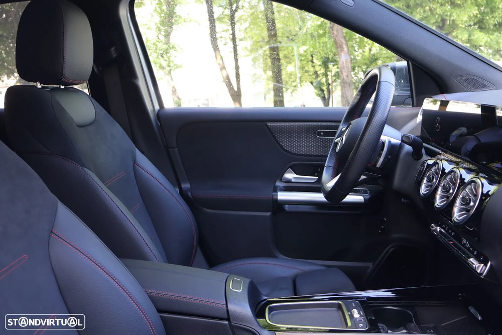 Mercedes-Benz EQA 300 4Matic AMG Line - 16