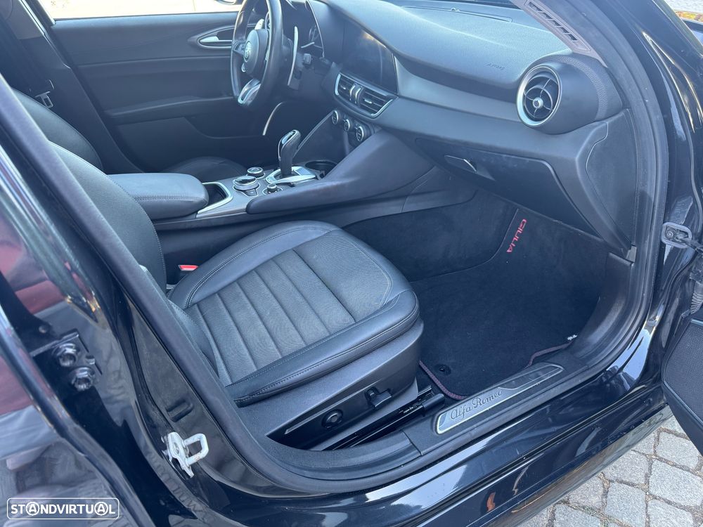 Alfa Romeo Giulia 2.2 D Sprint AT8 - 20