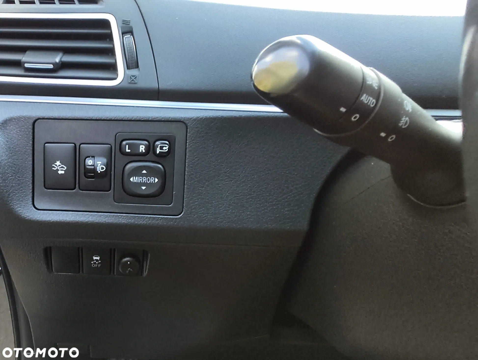 Toyota Verso 1.8 Premium 7os EU6 - 19