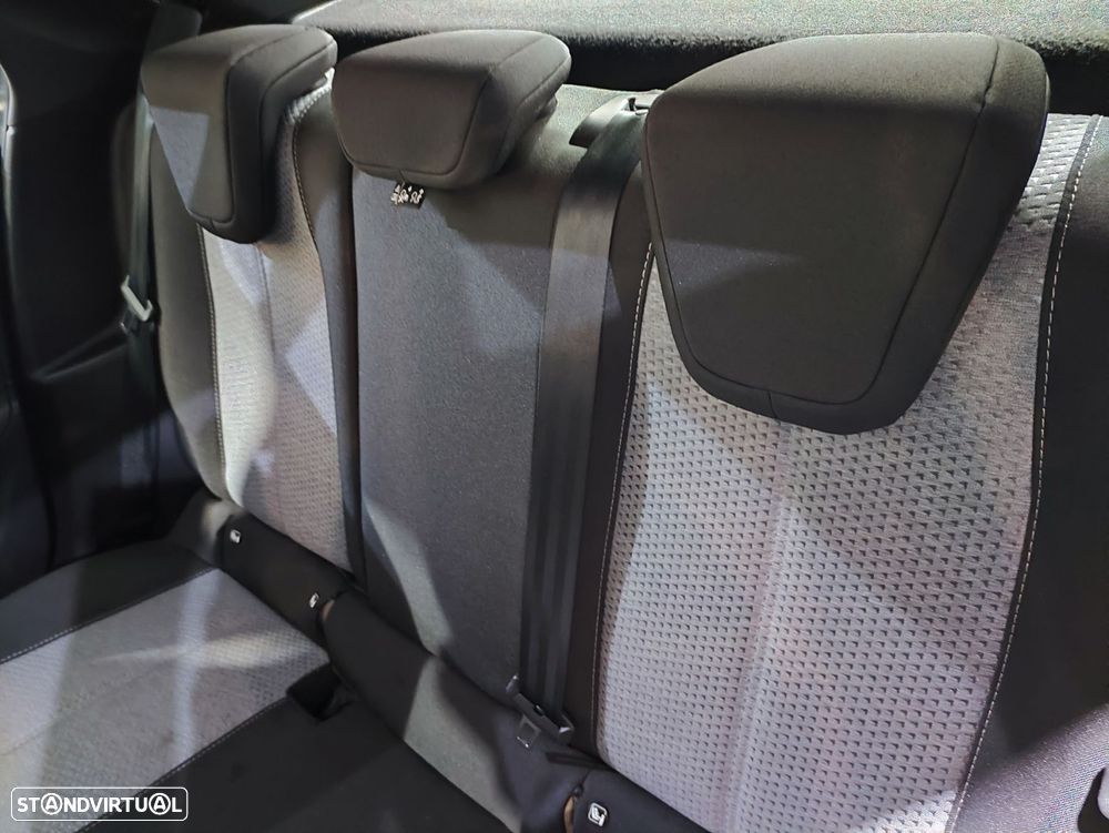 Opel Corsa 1.2 T Edition - 30