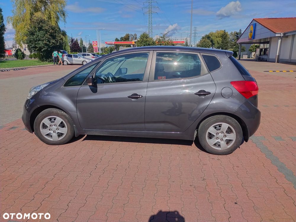 Kia Venga 1.6 Business Line - 10