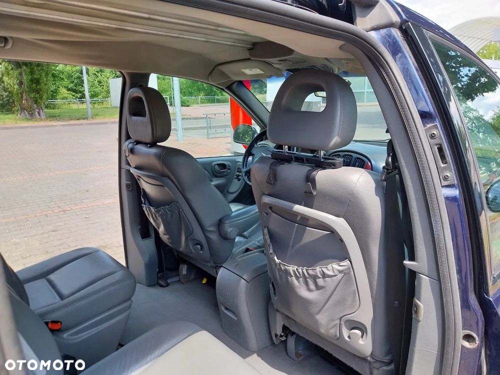 Chrysler Voyager 2.8 Executive LX CRD - 18