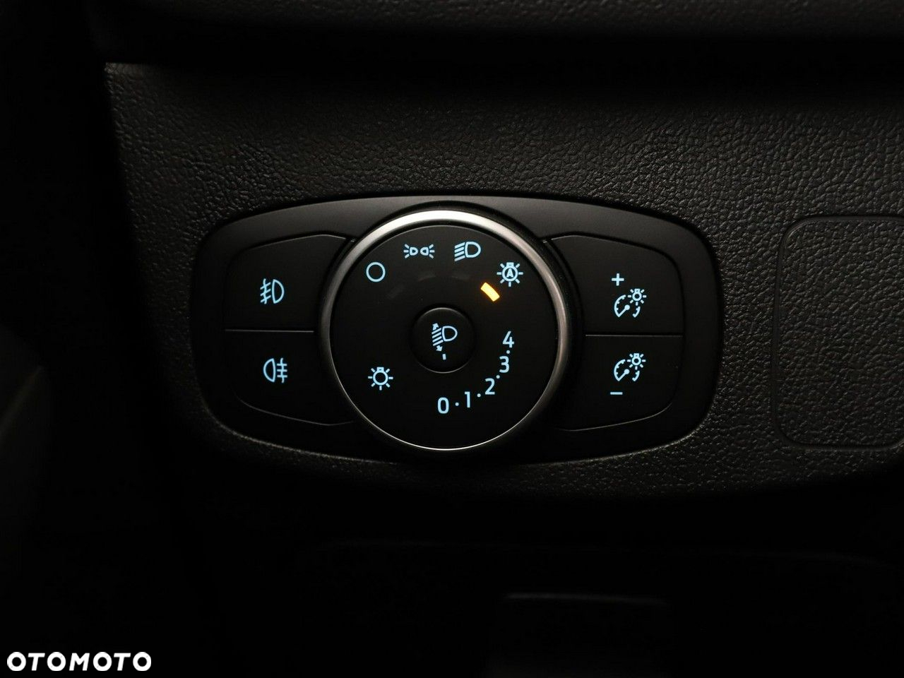 Ford Focus 1.5 EcoBlue Start-Stopp-System COOL&CONNECT - 35