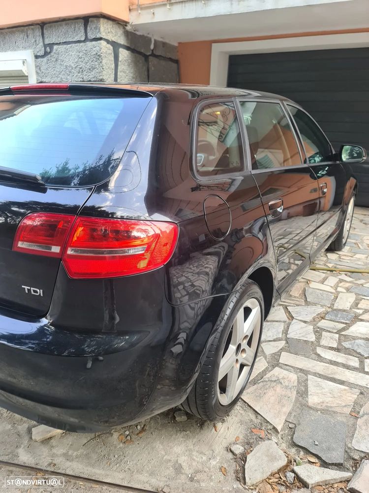 Audi A3 Sportback 1.6 TDI Attraction - 12