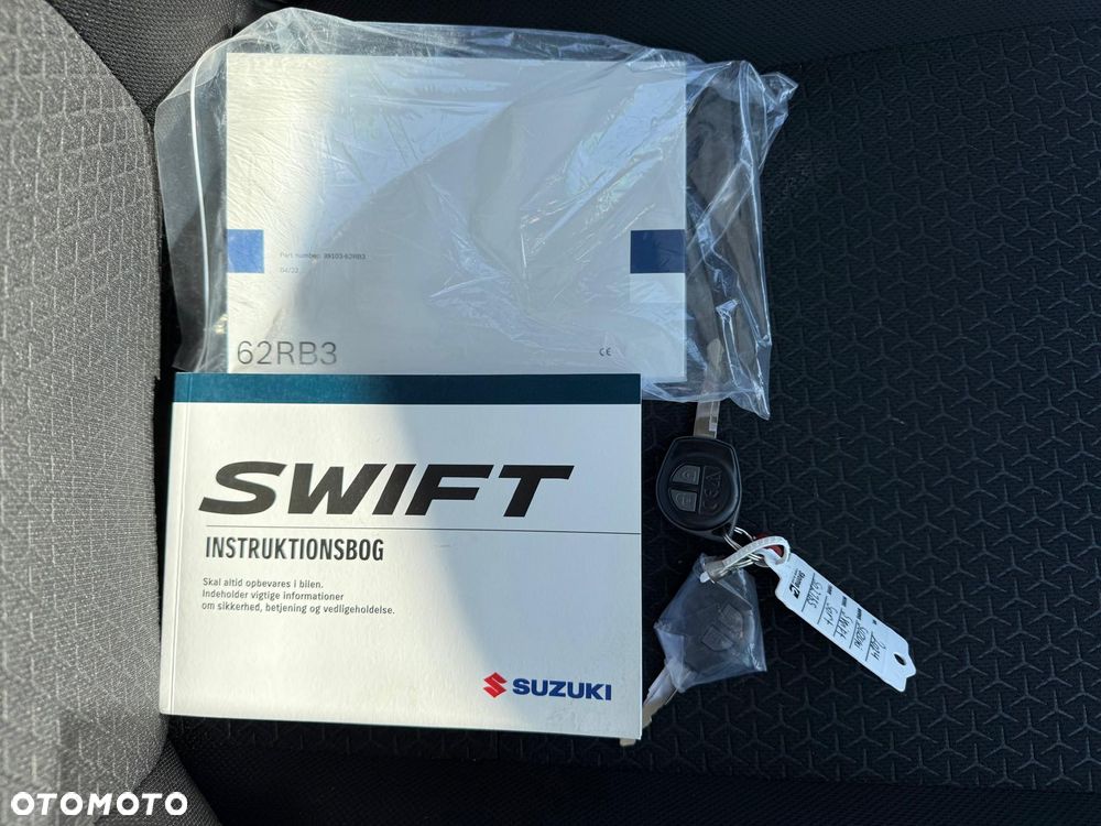 Suzuki Swift 1.2 Dualjet Hybrid MT Club - 28