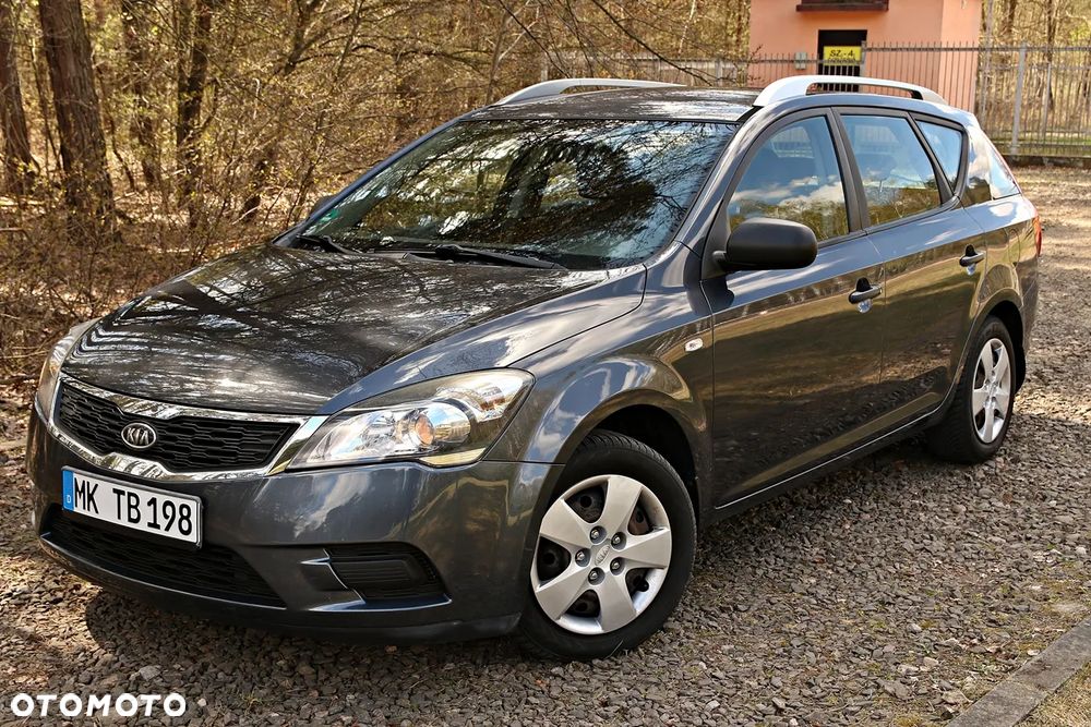 Kia Ceed 1.4 CVVT Attract - 14