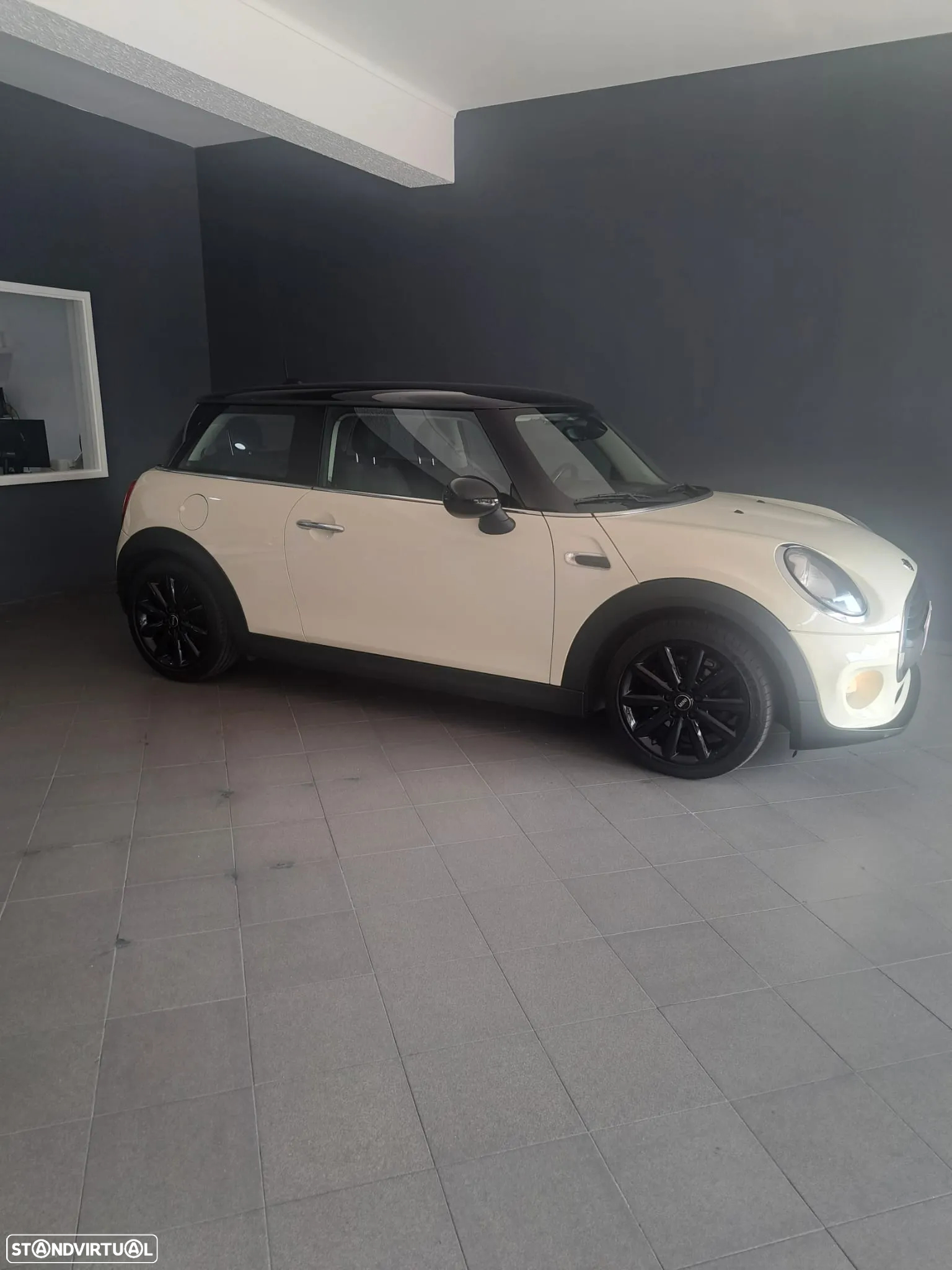 MINI 3 Portas Cooper D - 2