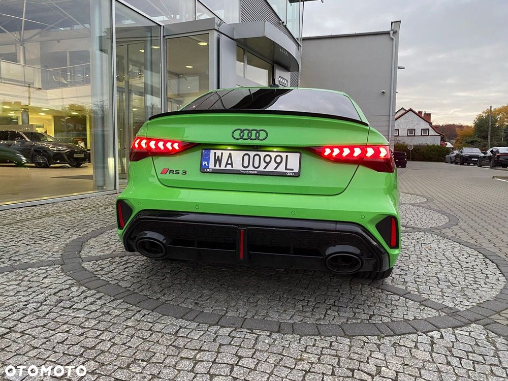 Audi RS3 Limousine - 5