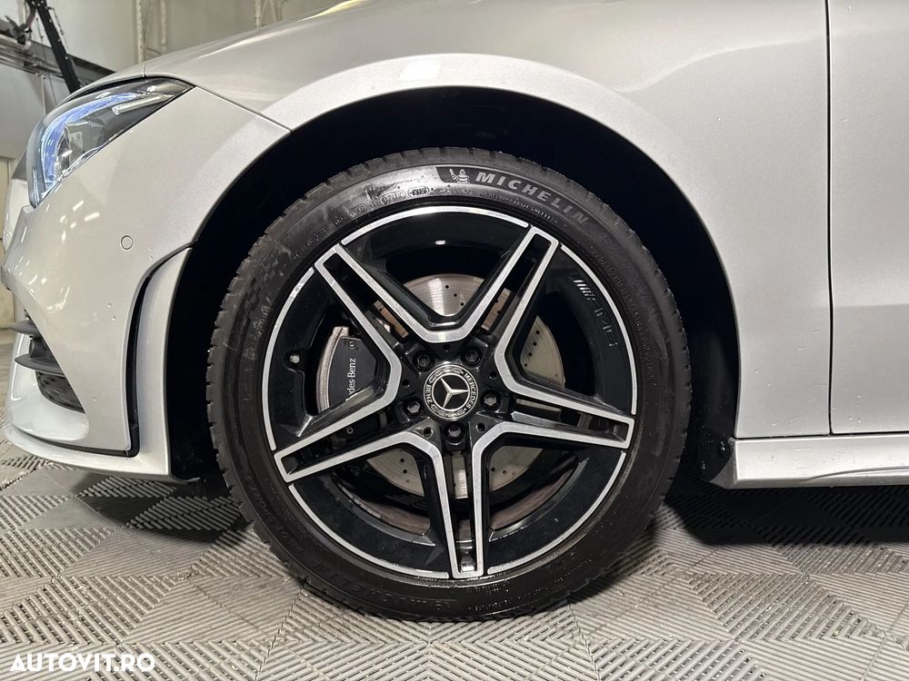 Mercedes-Benz CLA 250 e 8G-DCT AMG Line - 14
