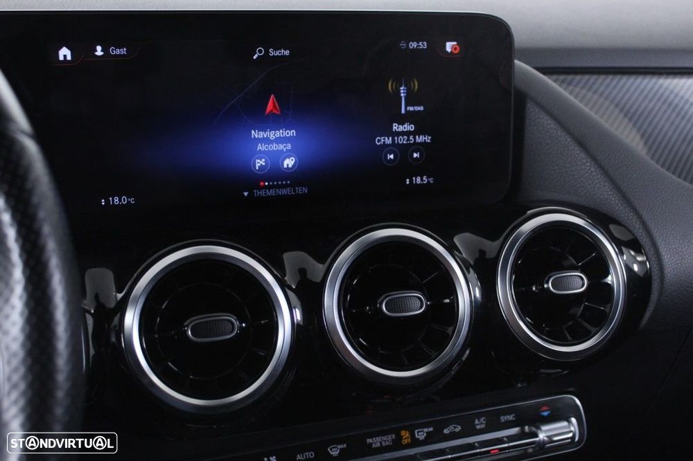 Mercedes-Benz GLA 180 d AMG Line - 27