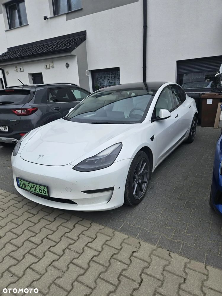 Tesla Model 3 Long Range AWD - 3