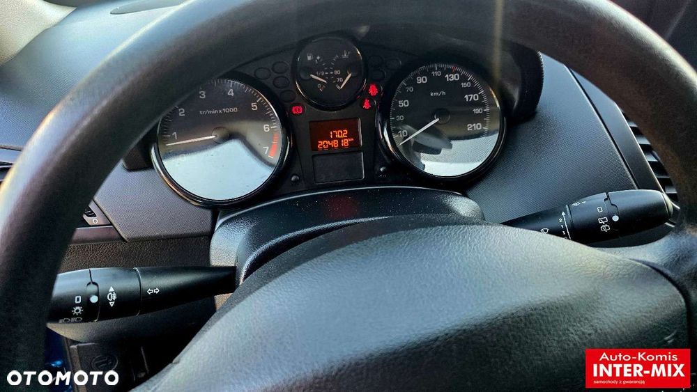 Peugeot 207 - 24