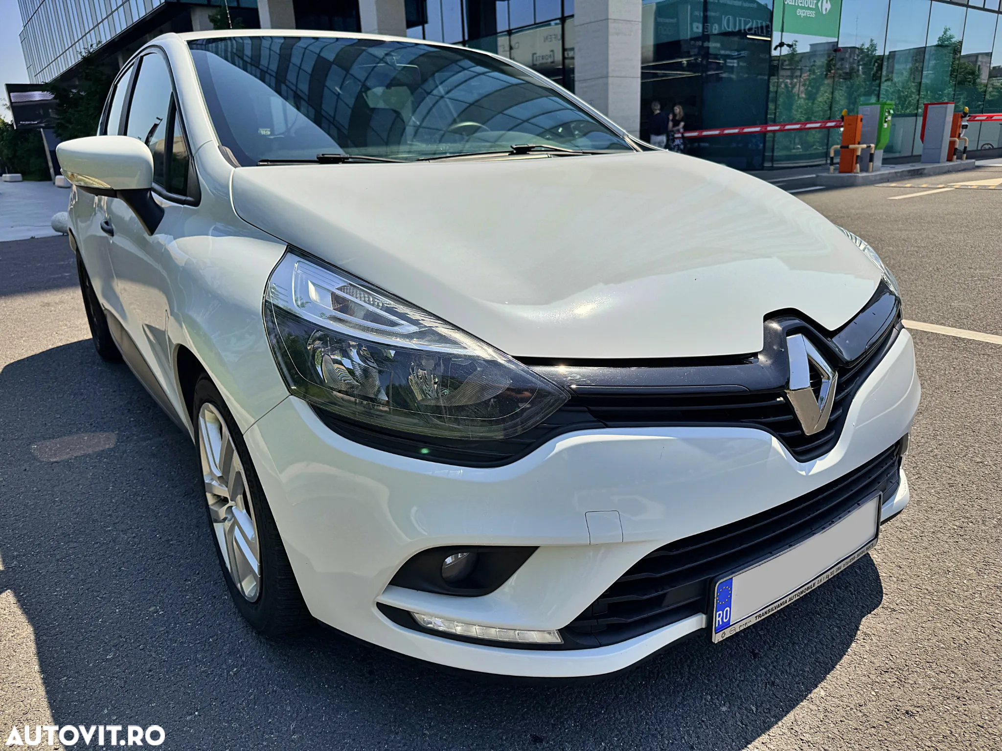 Renault Clio - 7