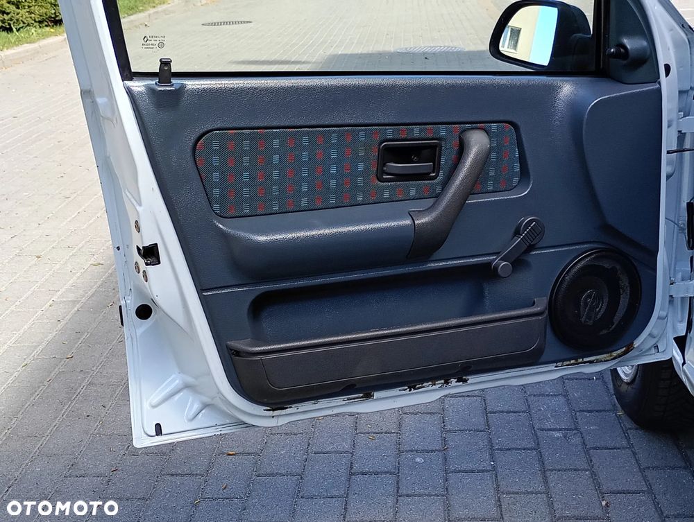 Renault Clio - 17