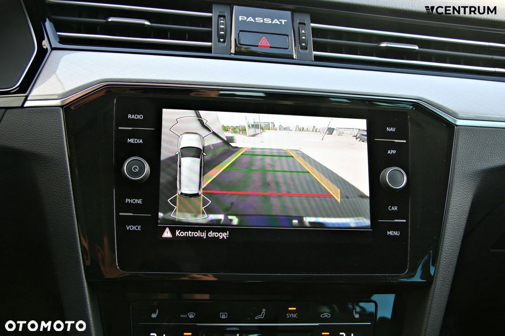 Volkswagen Passat Variant 2.0 TSI Business DSG - 15