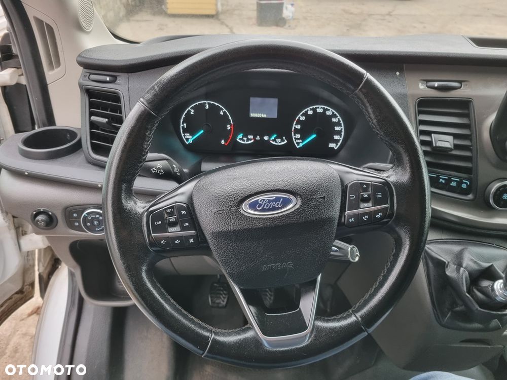 Ford Transit - 13