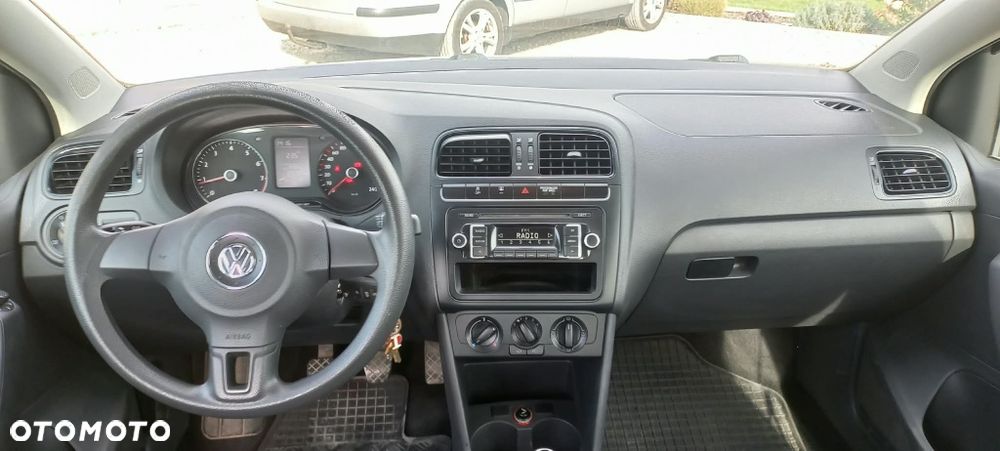 Volkswagen Polo 2013 photo 4