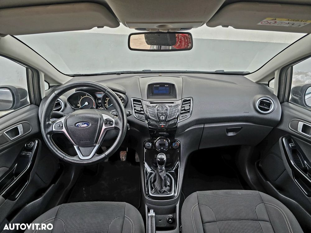 Ford Fiesta 1.5 TDCi Titanium - 8