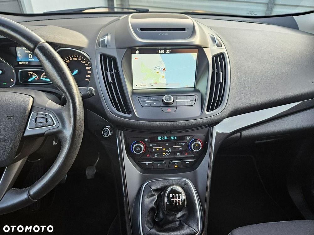 Ford Kuga 2.0 TDCi FWD Titanium - 31
