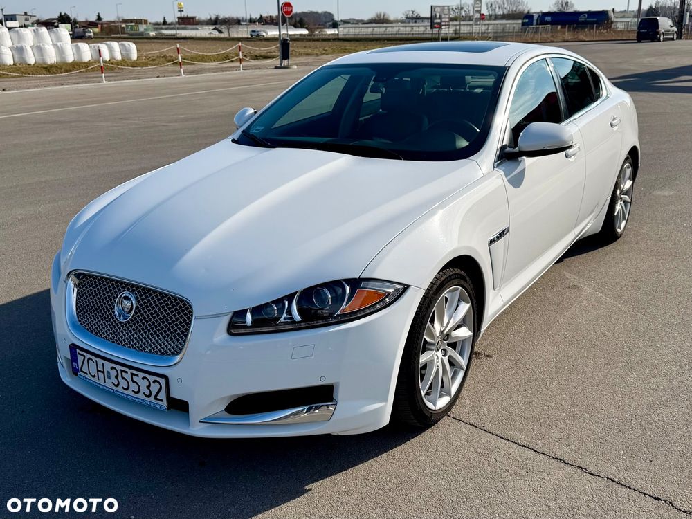Jaguar XF 5.0 V8 Luxury - 1