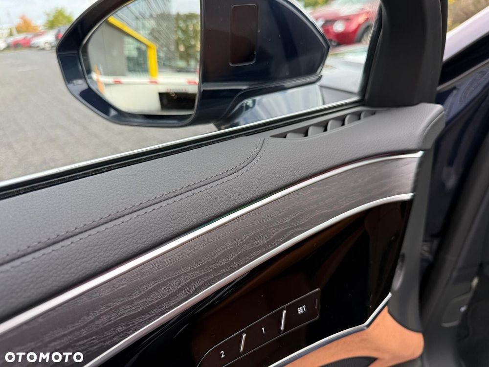 Audi A8 - 18