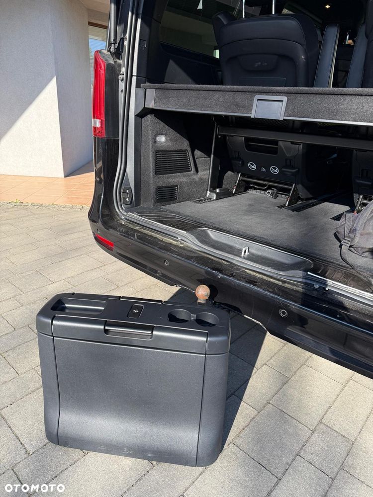 Mercedes-Benz Klasa V 300 d Exclusive 9G-Tronic (d³ugi) - 4