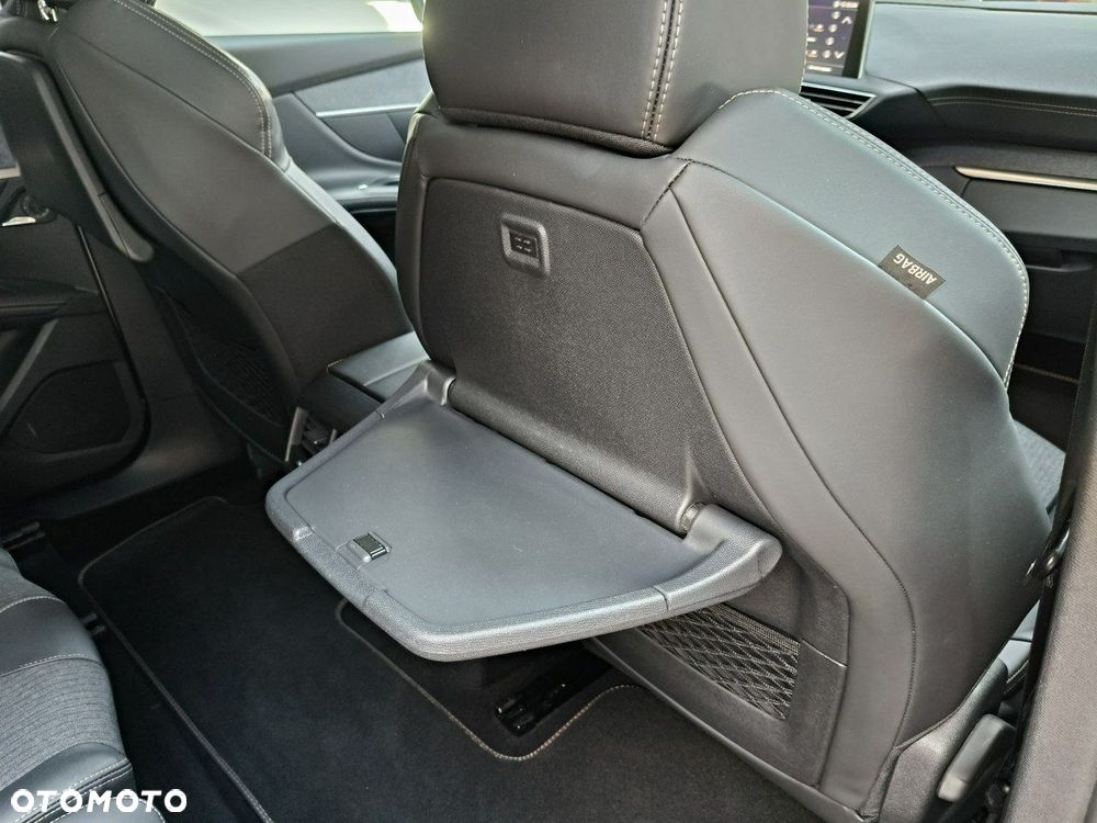 Peugeot 5008 - 22