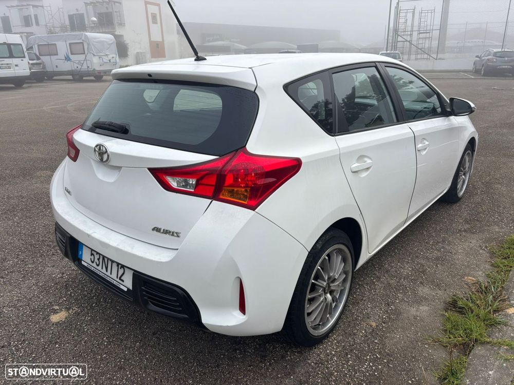 Toyota Auris 1.4 D-4D +AC - 8