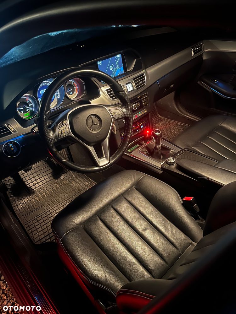 Mercedes-Benz Klasa E 200 CDI Elegance - 9