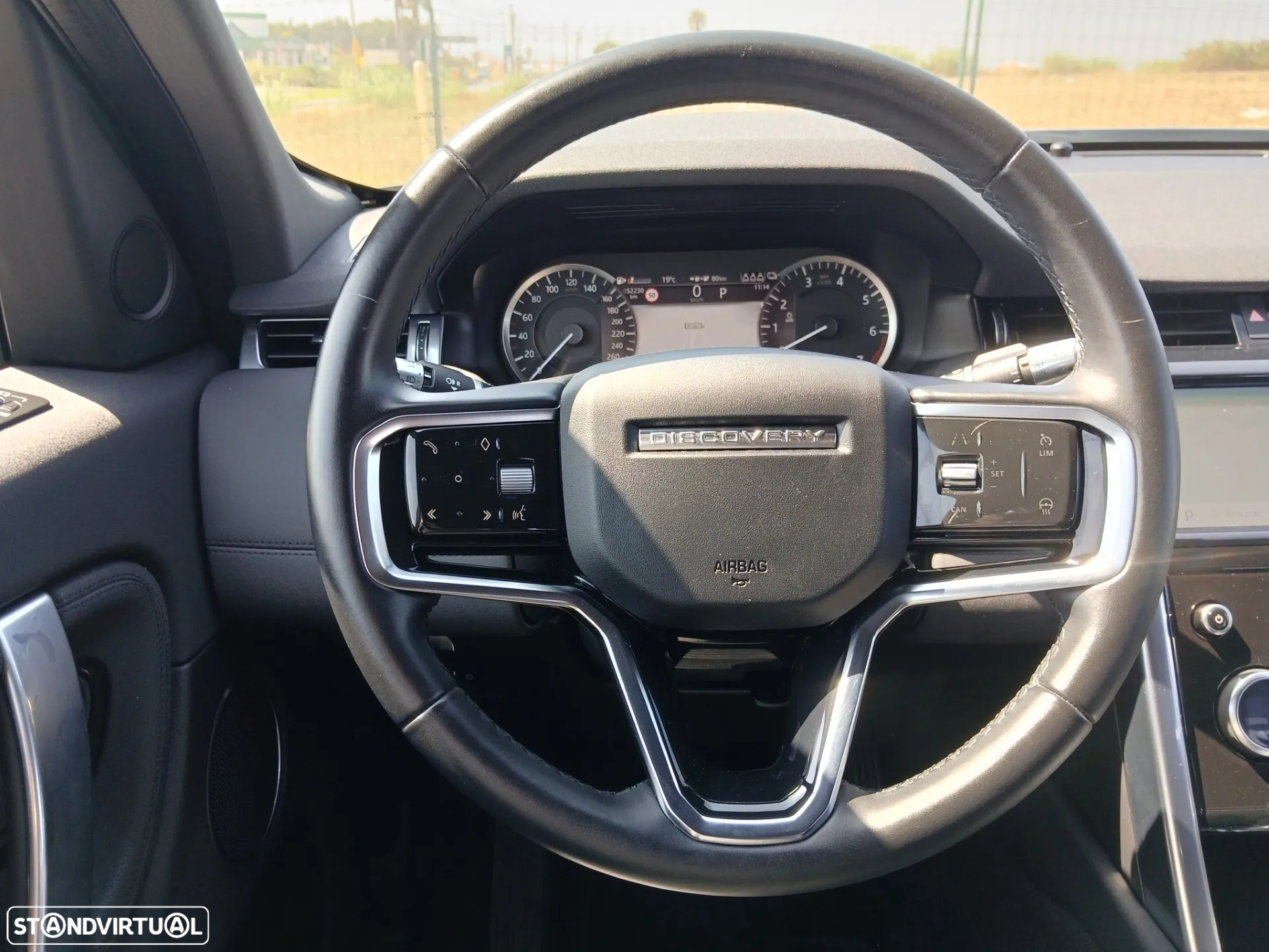 Land Rover Discovery Sport 1.5 I3 P300e AWD R-Dynamic SE - 25