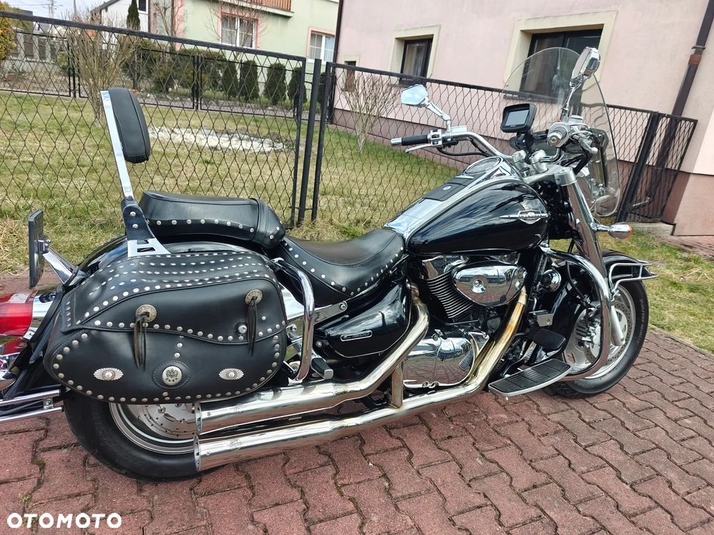 Suzuki Intruder - 6