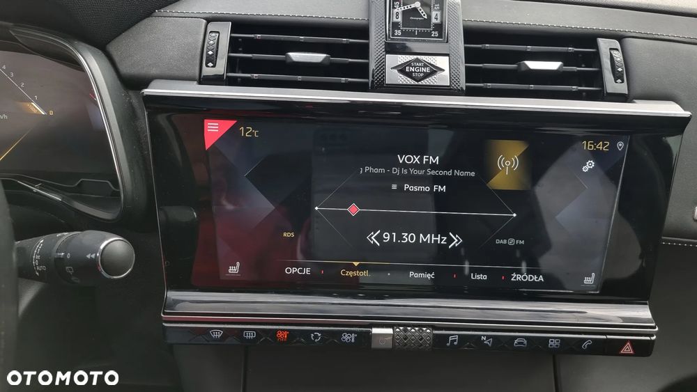 DS Automobiles DS 7 Crossback 2.0 BlueHDi Performance Line + - 34