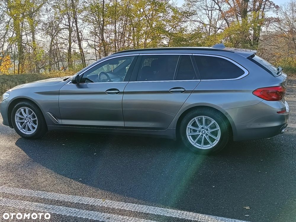 BMW Seria 5 520d Luxury Line - 3