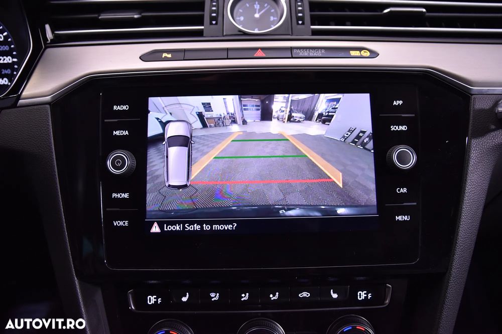 Volkswagen Passat - 18