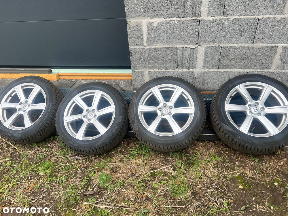 Oryginalne felgi z oponami VOLVO XC40 XC60 XC90 19 cali 235/55 ZIMOWE STAN IDEALNY - 2