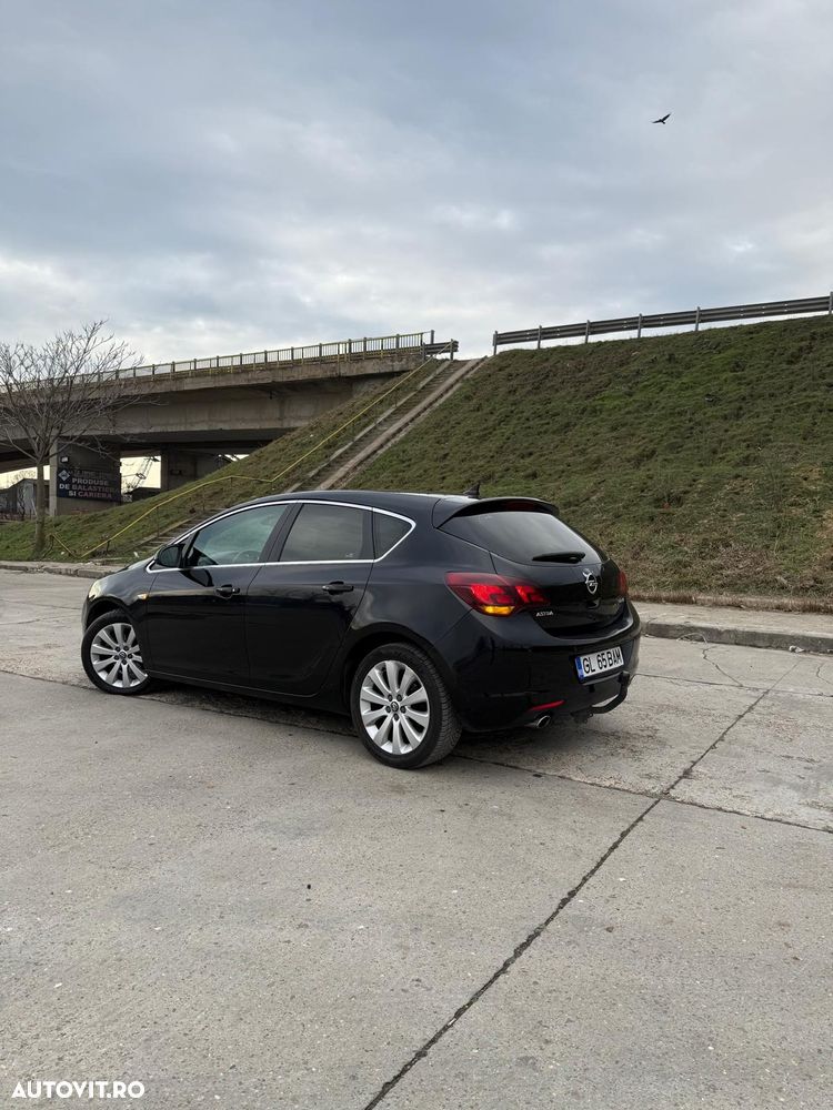 Opel Astra 1.4 Turbo Design Edition - 6