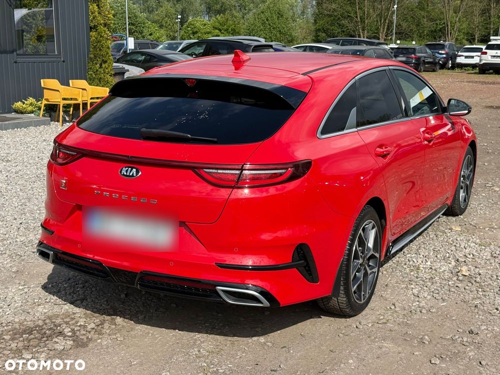 Kia ProCeed - 11