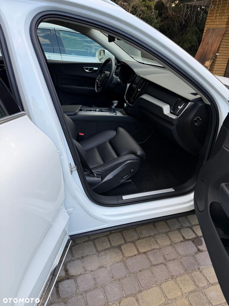 Volvo XC 60 D5 SCR AWD Inscription - 17