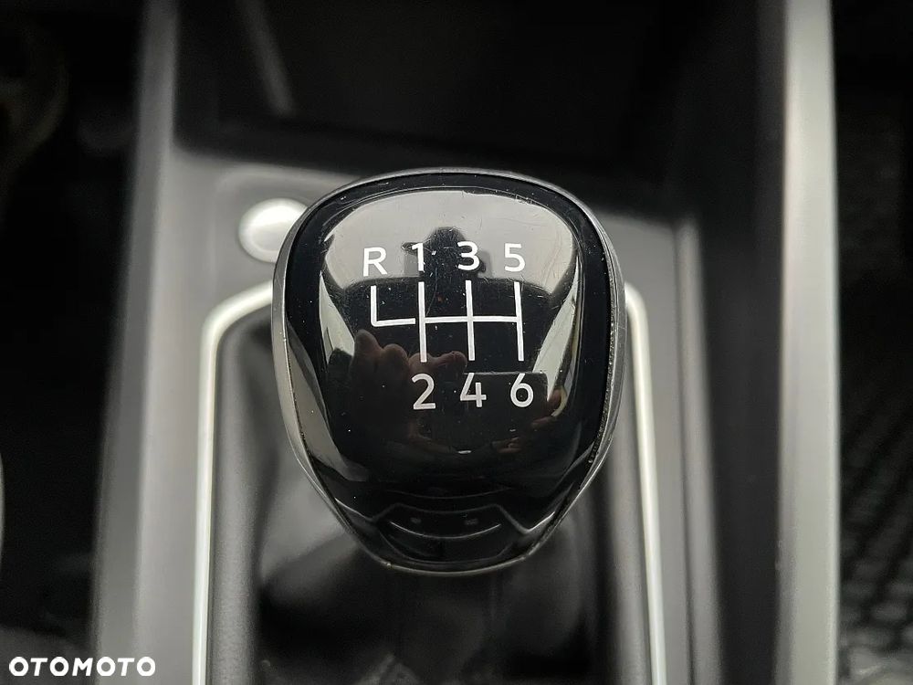Volkswagen Golf 1.5 TSI EVO Life - 30