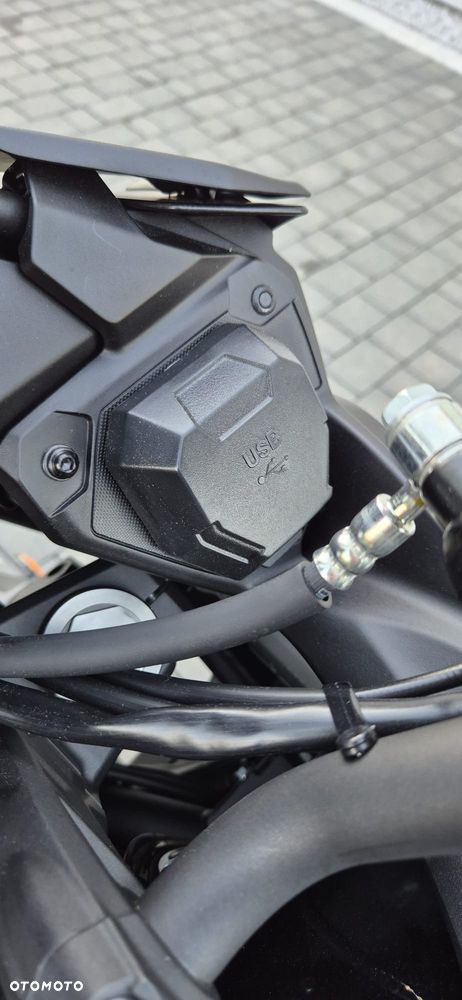 Kawasaki Versys 650 - 9