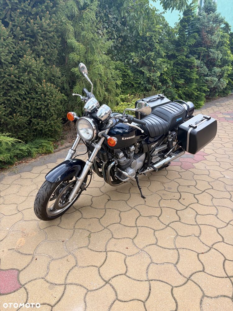 Kawasaki Zephyr - 2