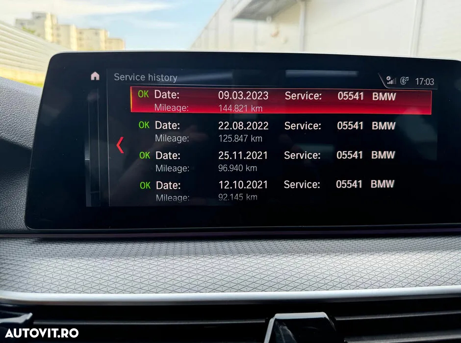 BMW Seria 5 520d xDrive AT - 30