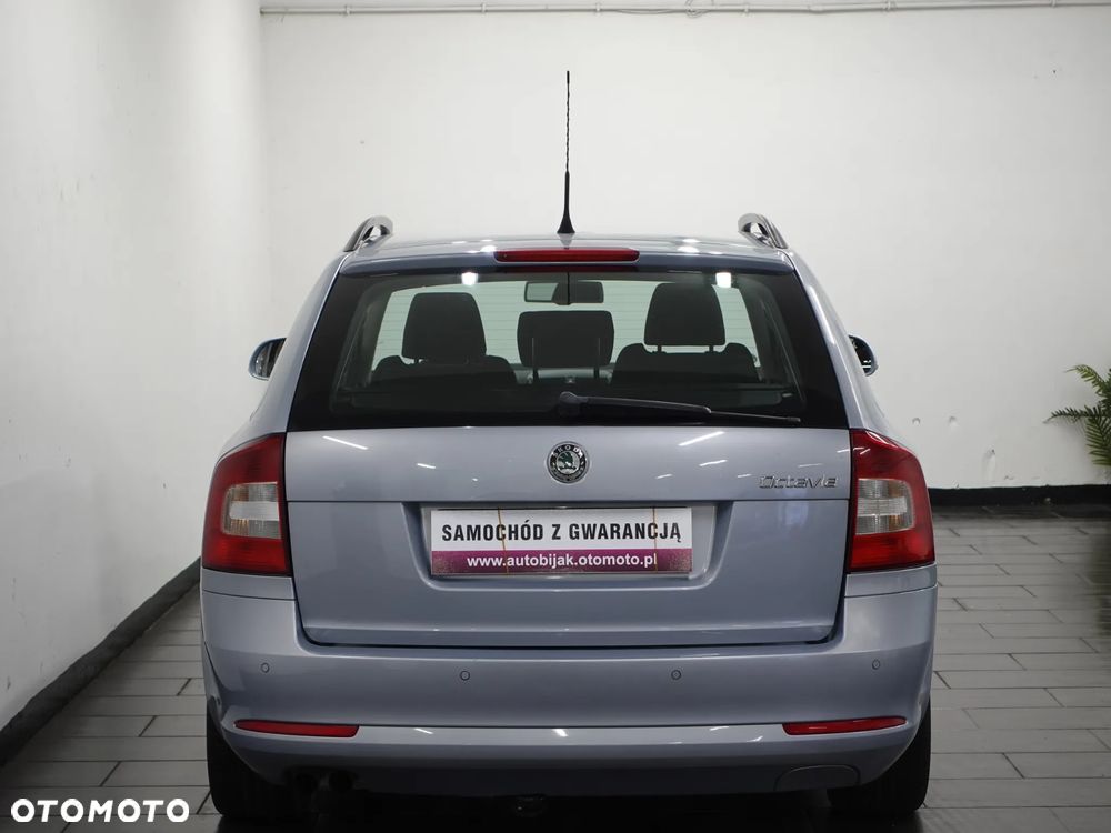 Skoda Octavia 1.4 TSI Ambiente - 6